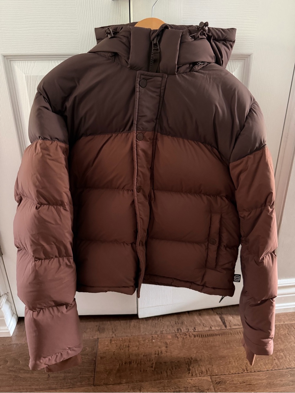 Aritzia super puff Shorty